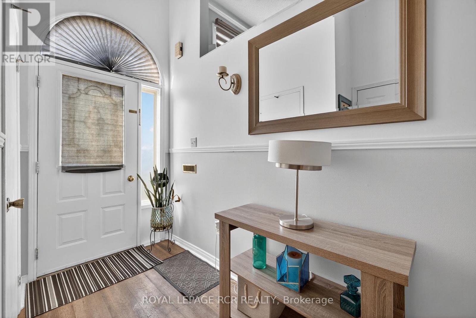 21 CROWN CRESCENT - 5