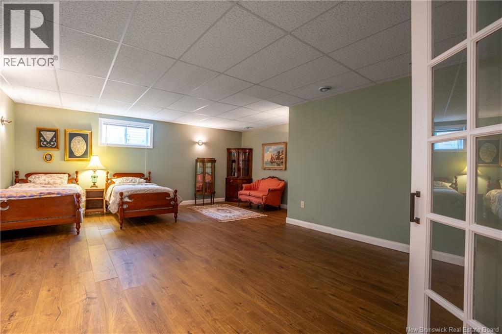 235 Summerhill Row - 36
