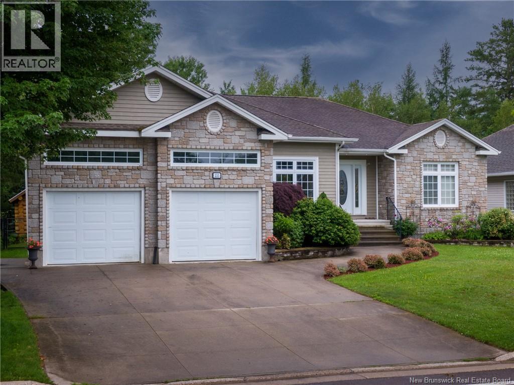 235 Summerhill Row - 46