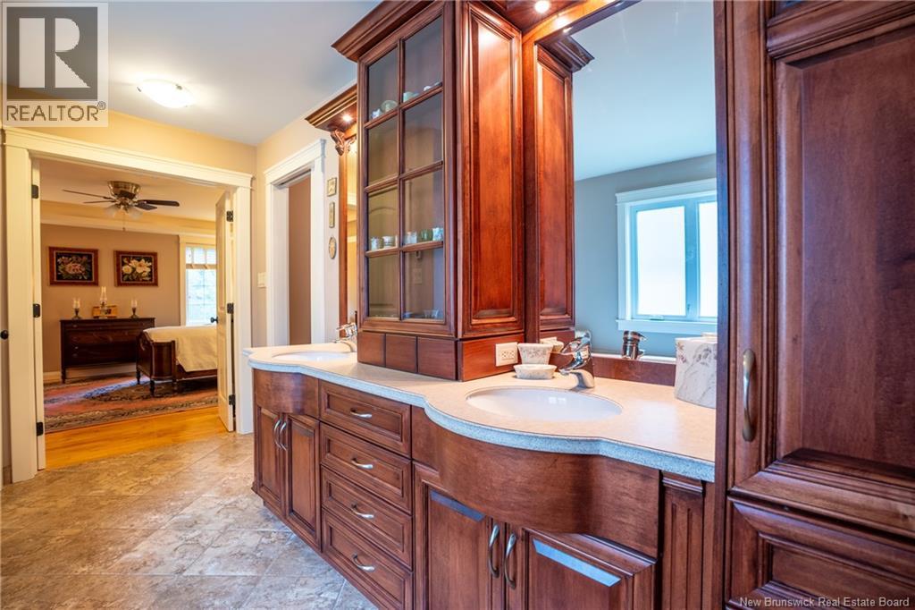 235 Summerhill Row - 23