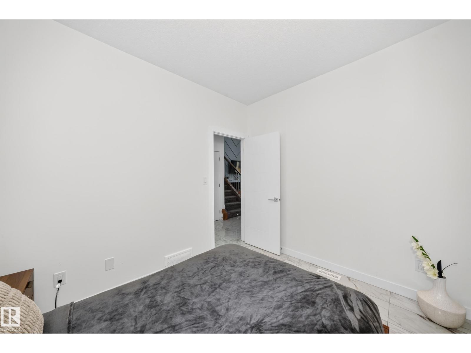 3605 41 AV - Image 24
