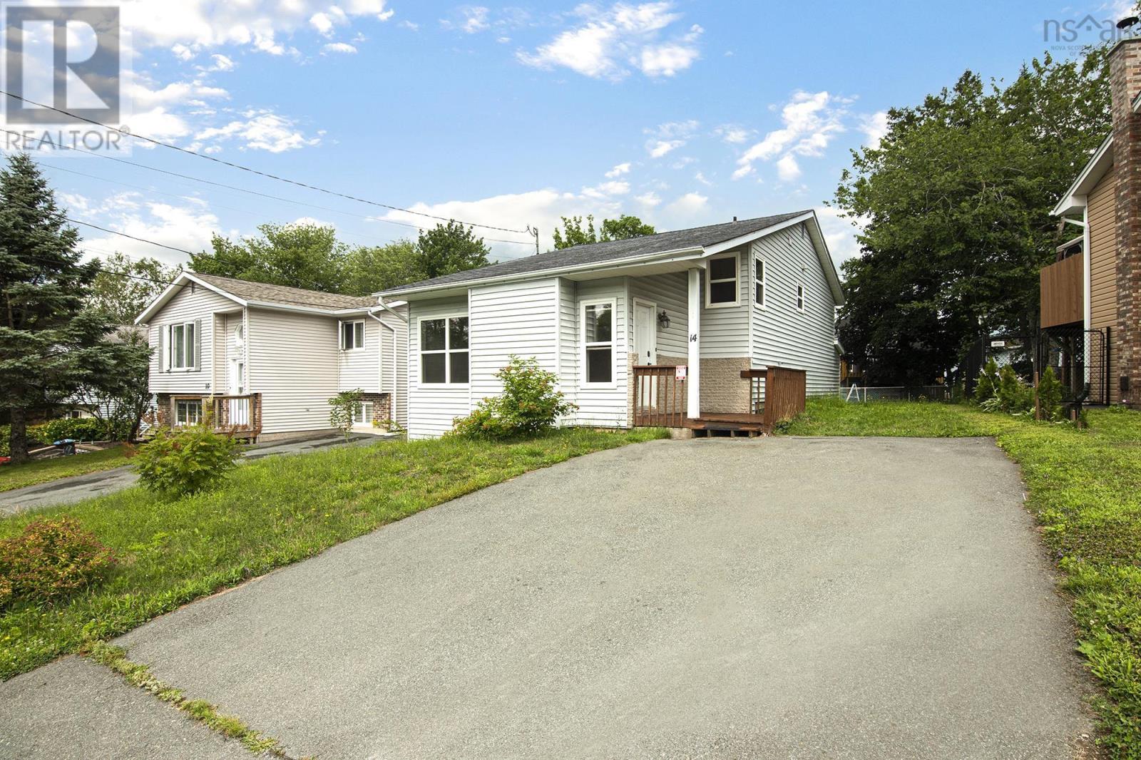 14 Noria Crescent