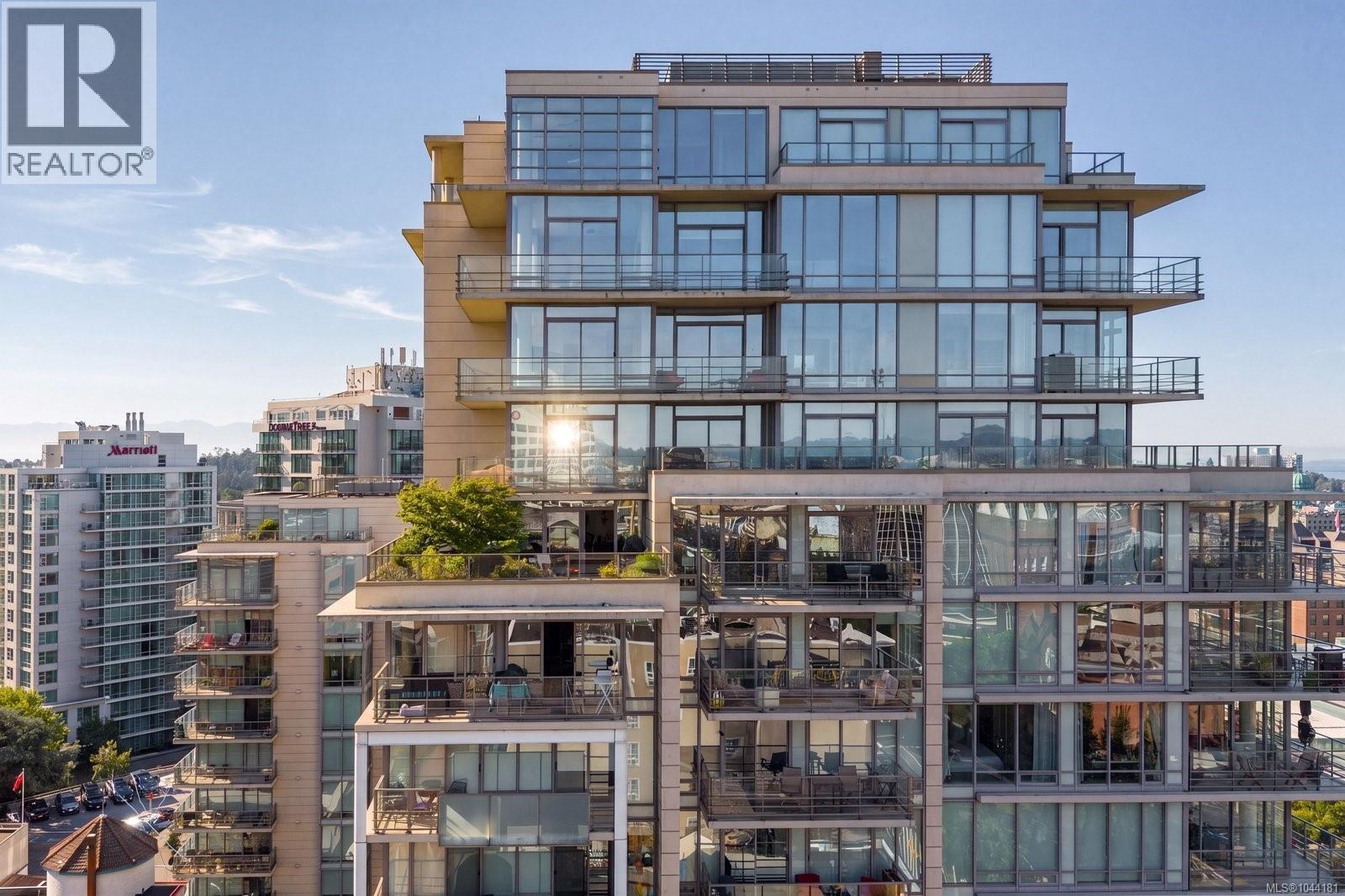 1602 707 Courtney St, Victoria