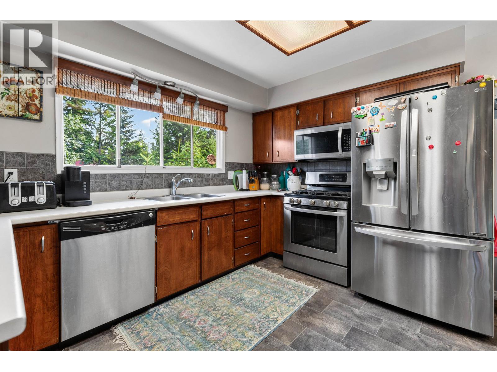 7391 IMPERIAL CRESCENT - 6