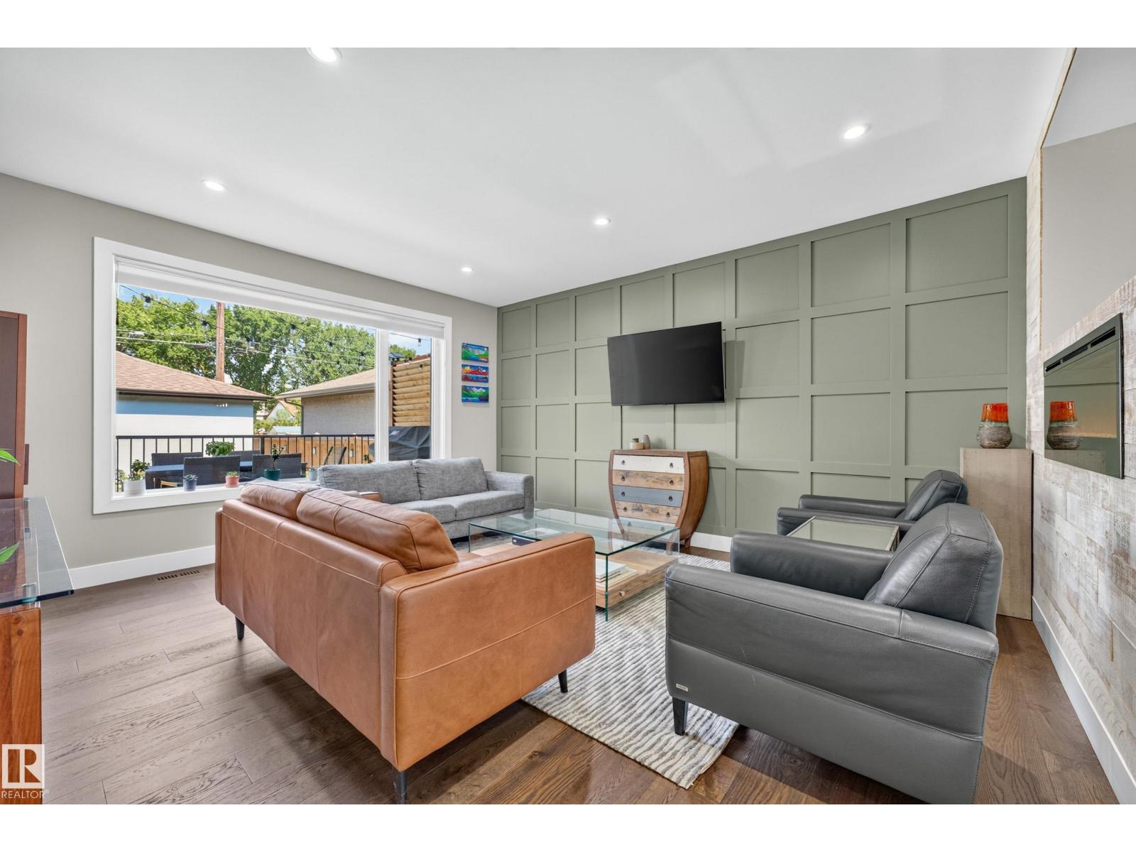 7544 78 AV NW - 18