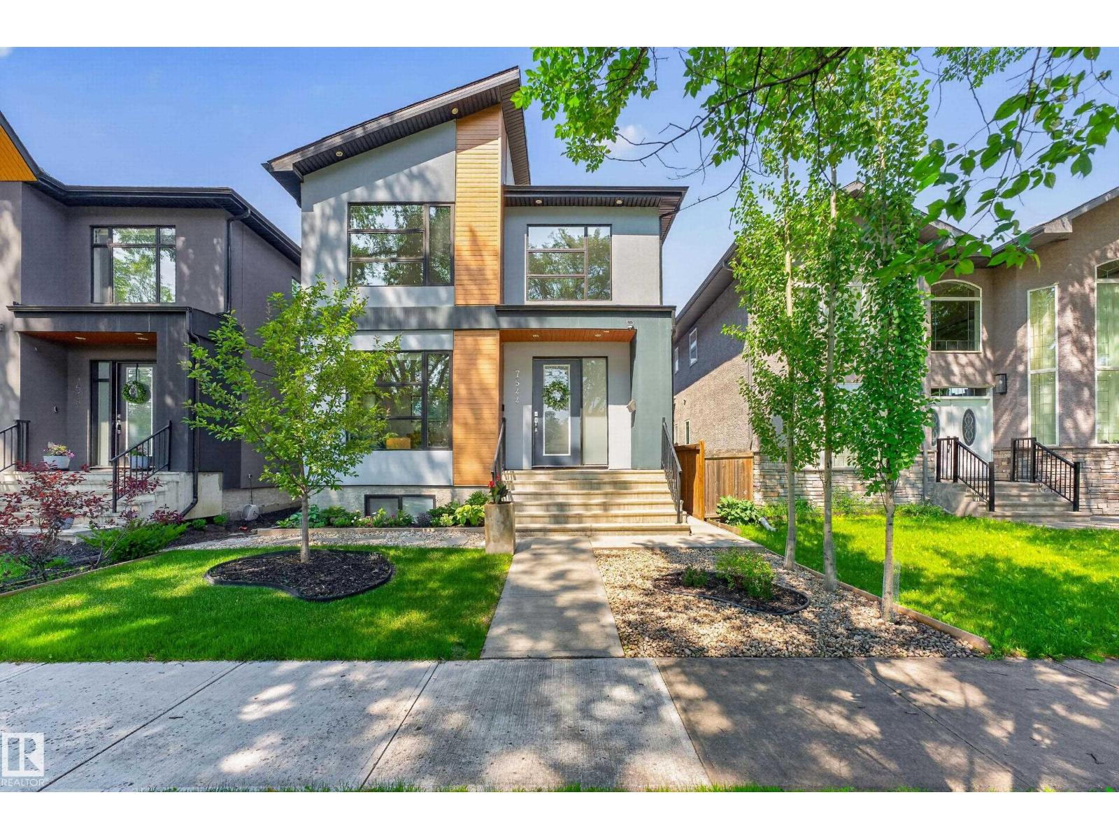 7544 78 AV NW, King Edward Park, Edmonton photo 3