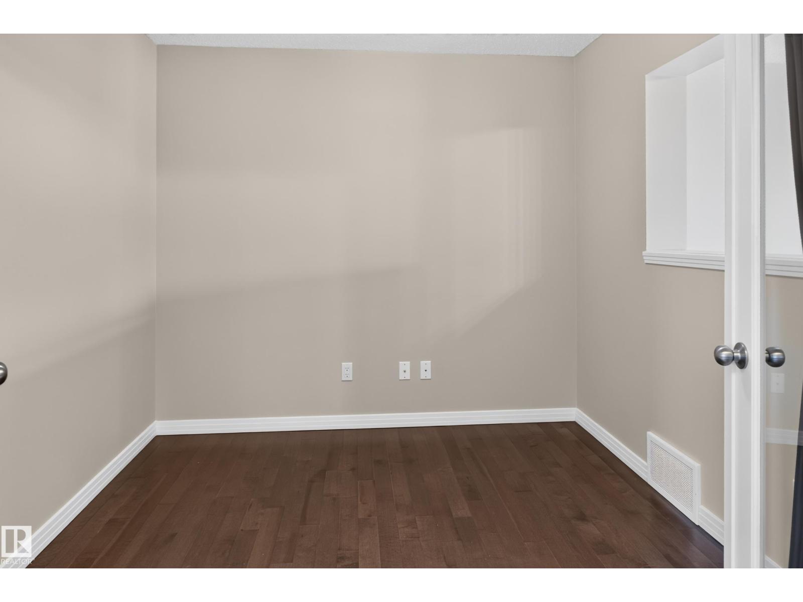3906 6 ST NW - Image 9