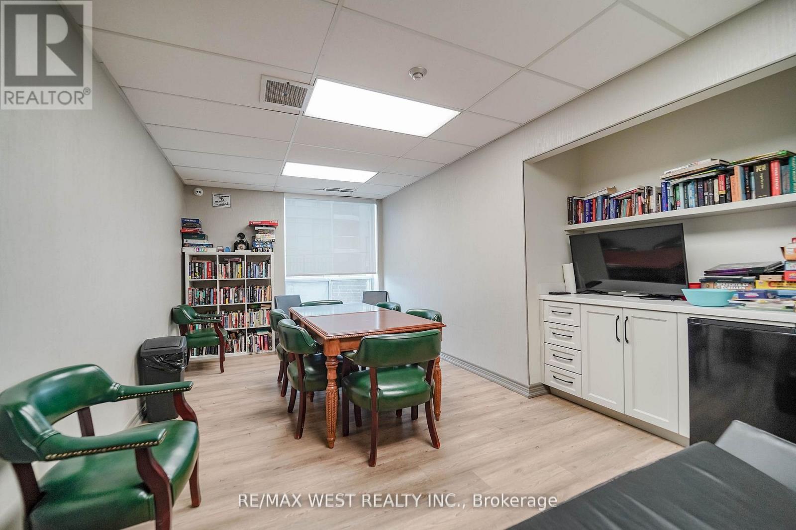 #309 190 MANITOBA STREET - 12