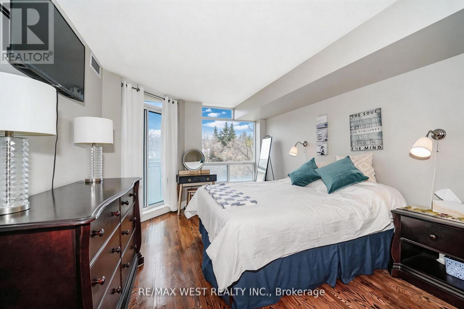 #309 190 MANITOBA STREET - 7