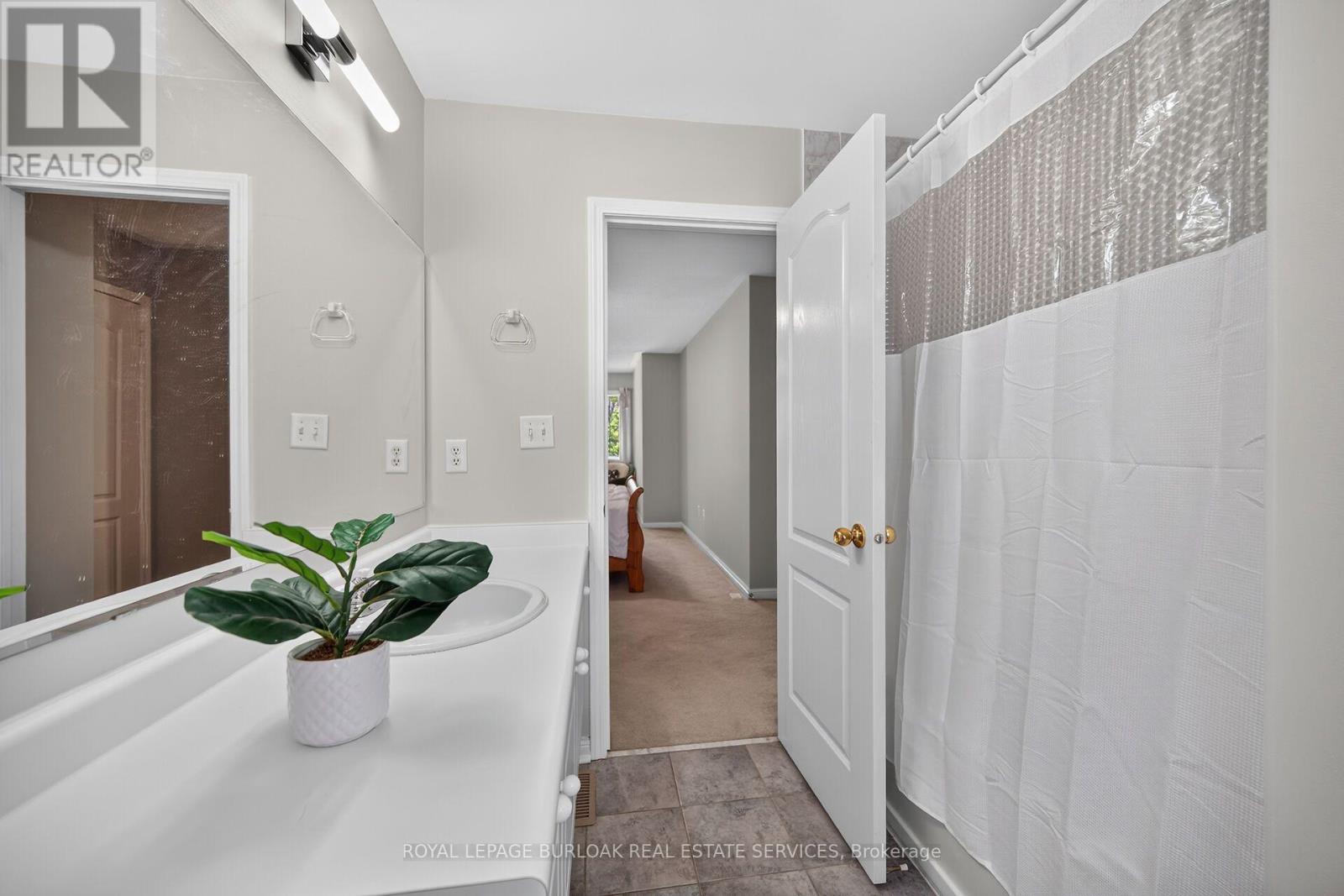 5660 ROSALINE ROAD - 36