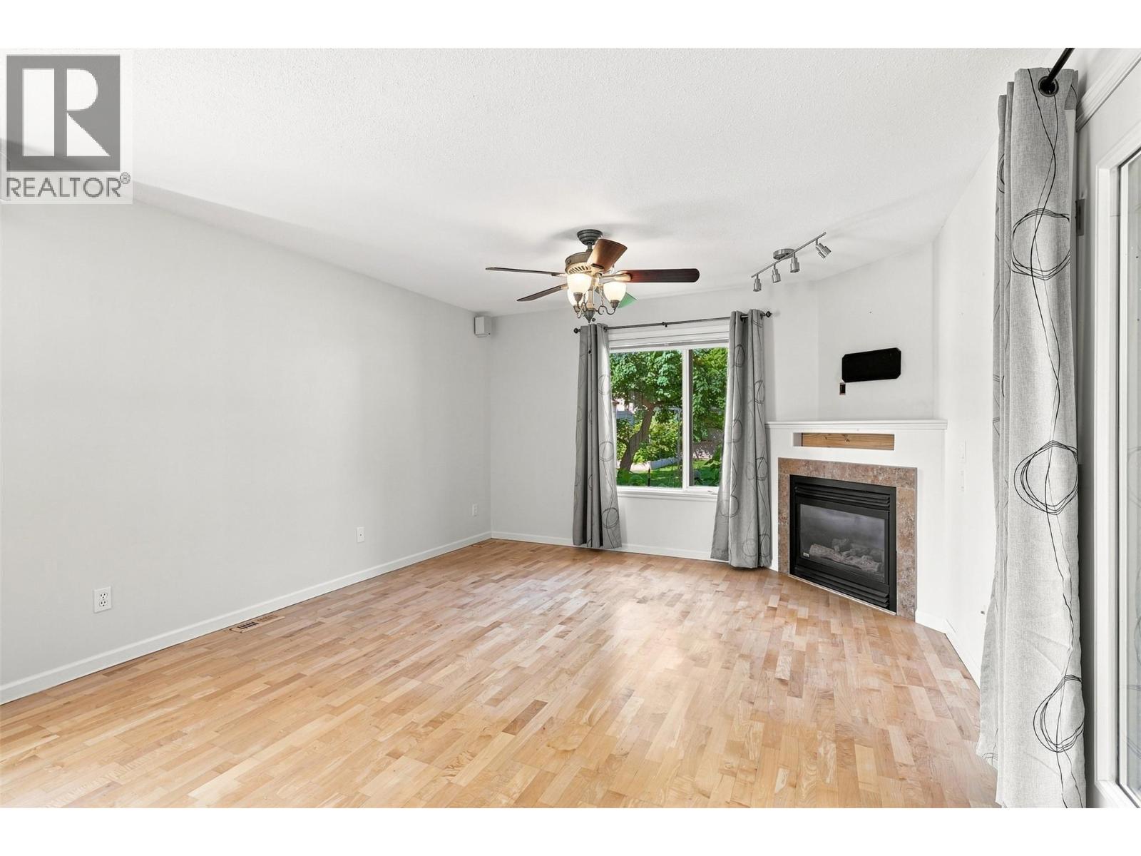 1060 PINE SPRINGS Road - Image 20