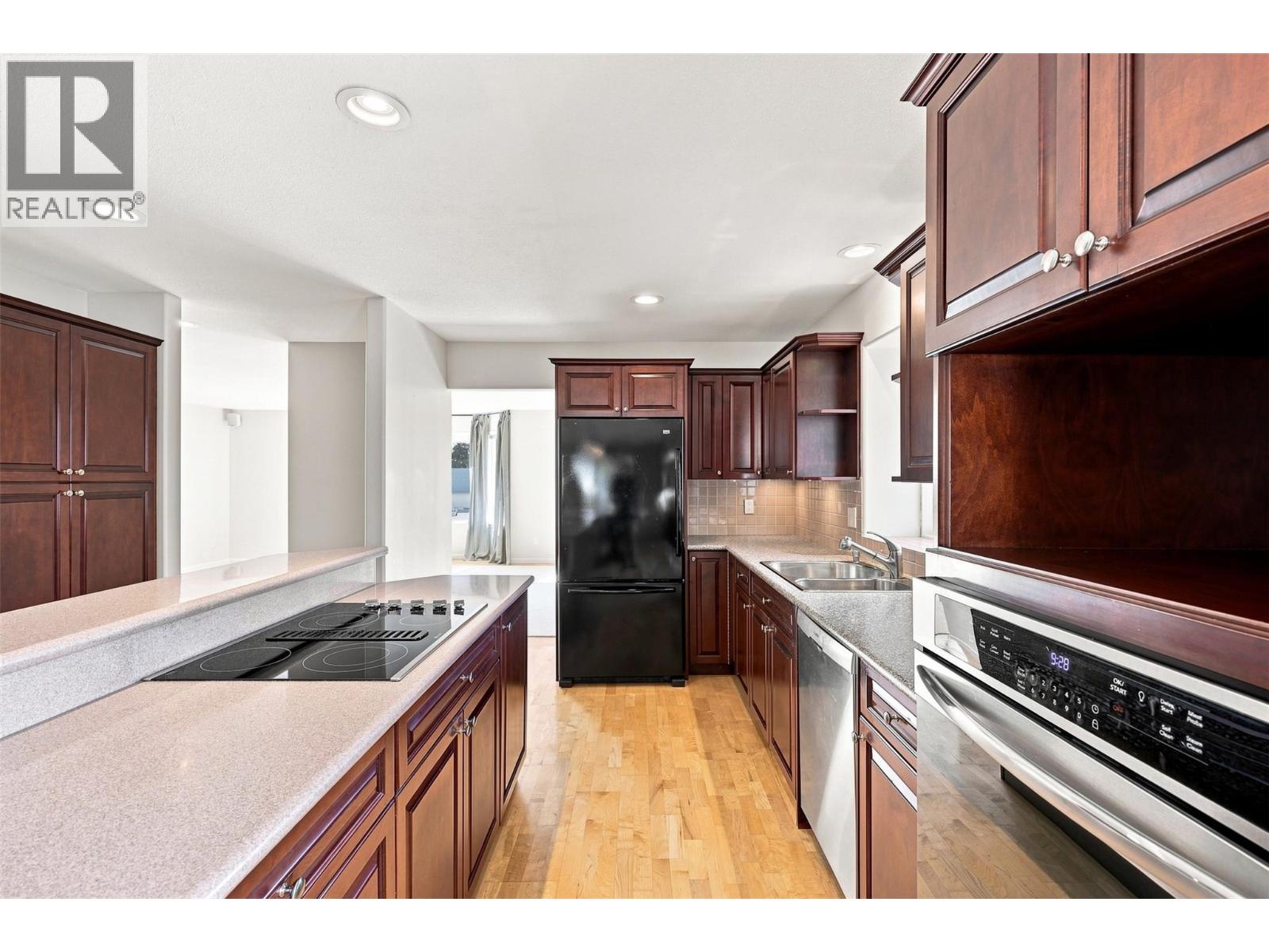 1060 PINE SPRINGS Road - Image 15