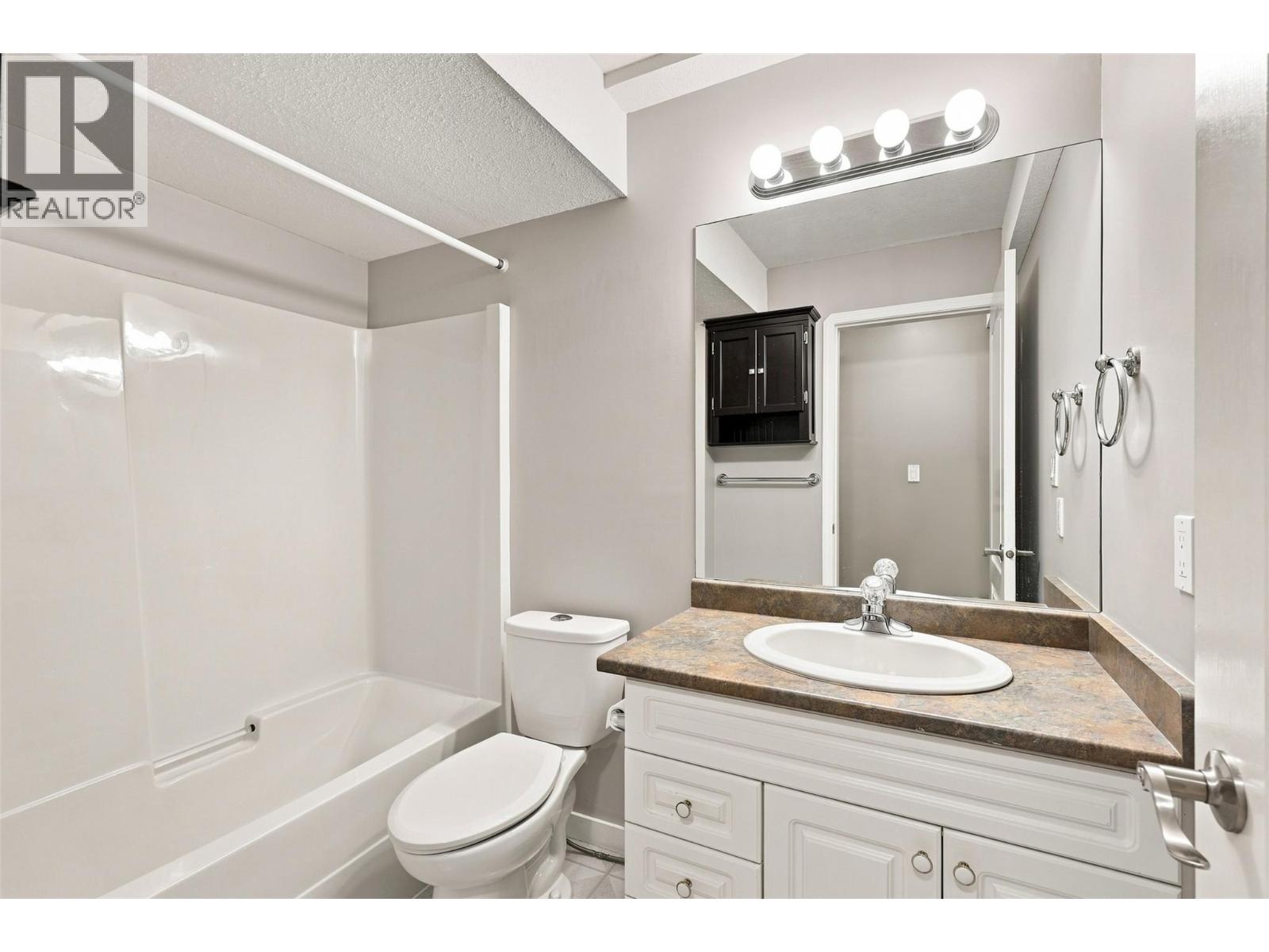1060 PINE SPRINGS Road - Image 55