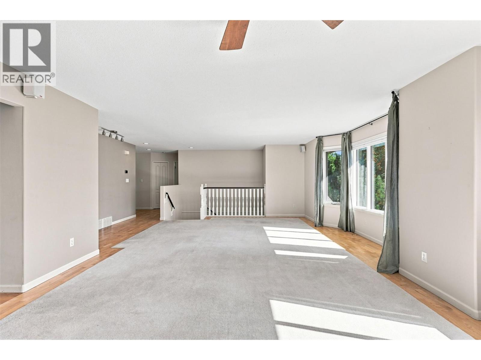 1060 PINE SPRINGS Road - Image 10