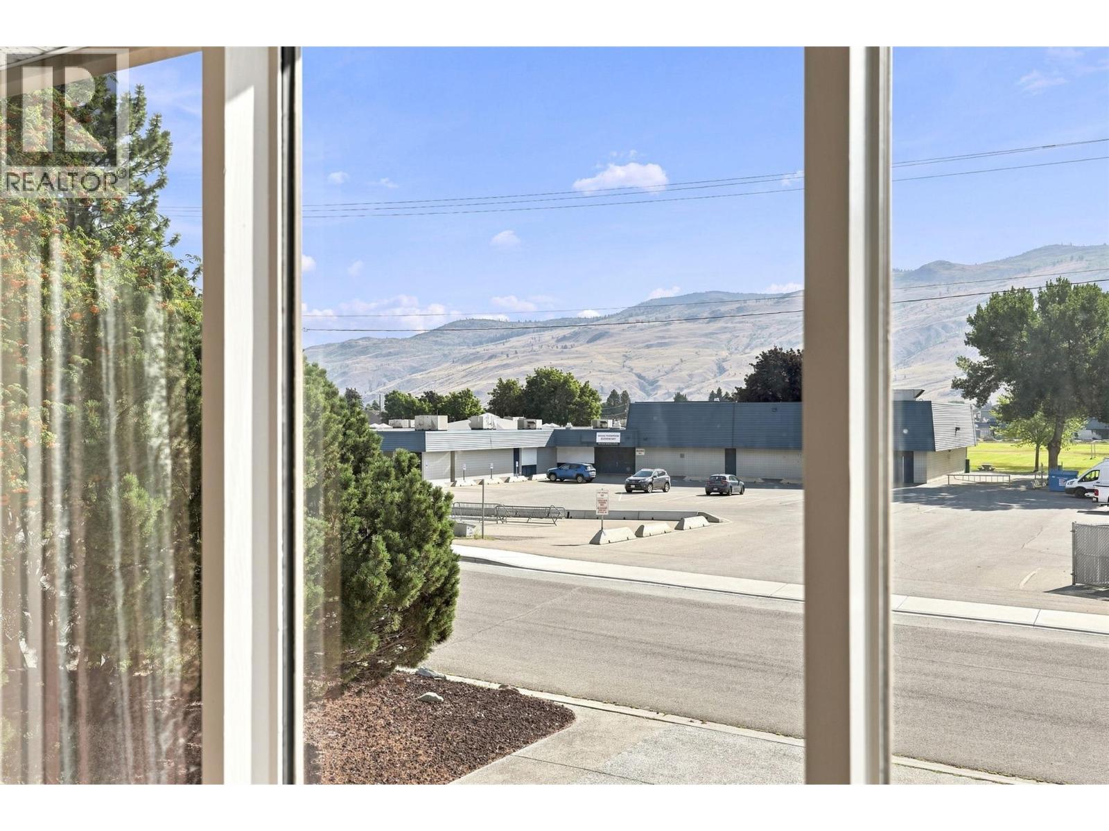 1060 PINE SPRINGS Road - Image 12