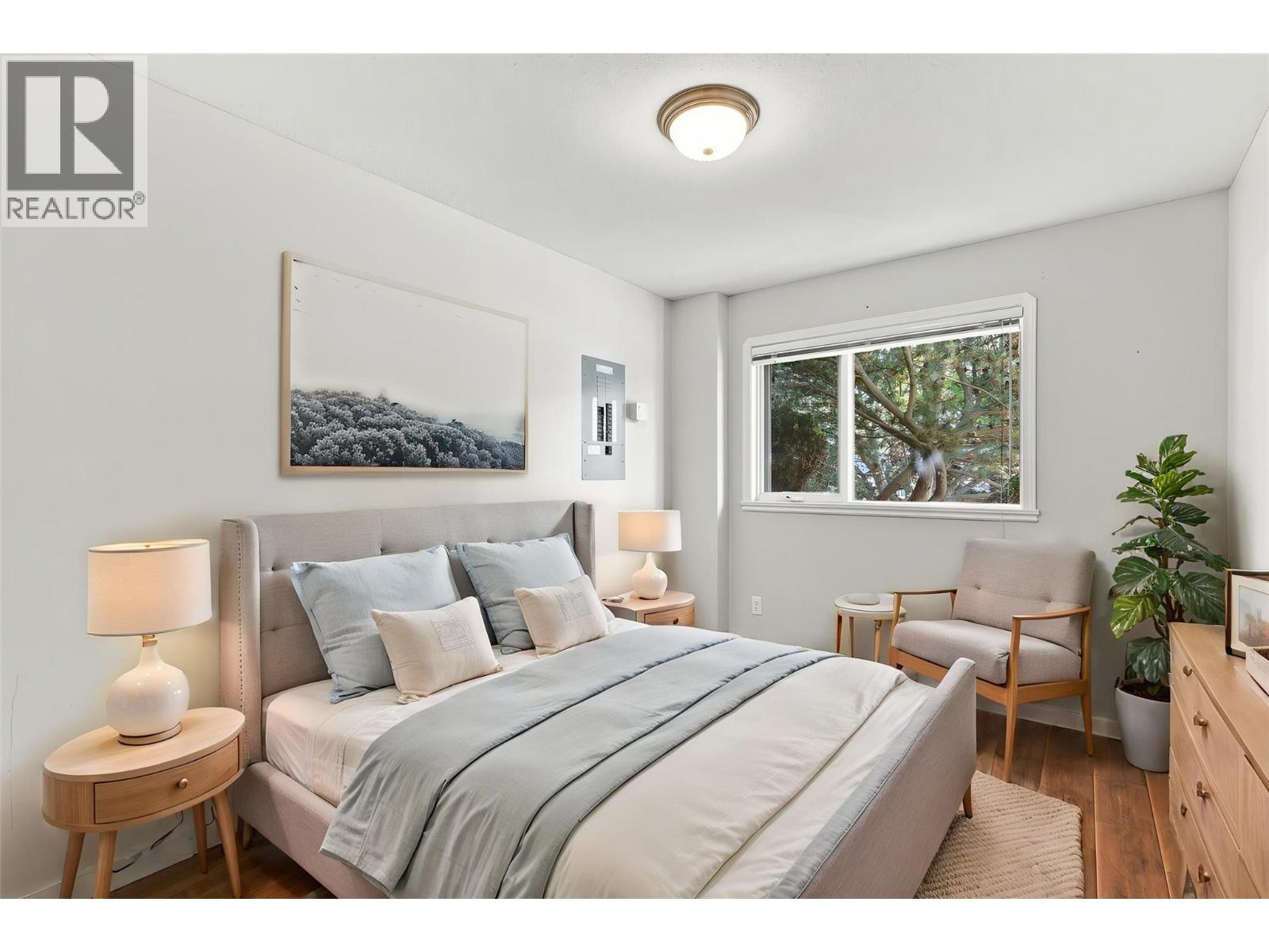 1060 PINE SPRINGS Road - 31