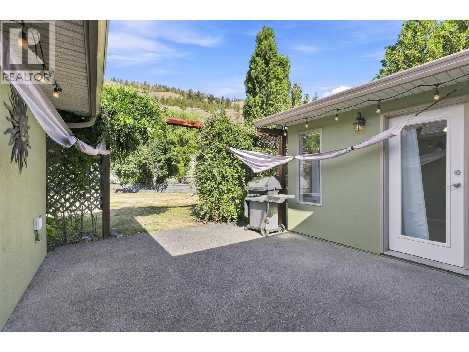 1060 PINE SPRINGS Road - 35