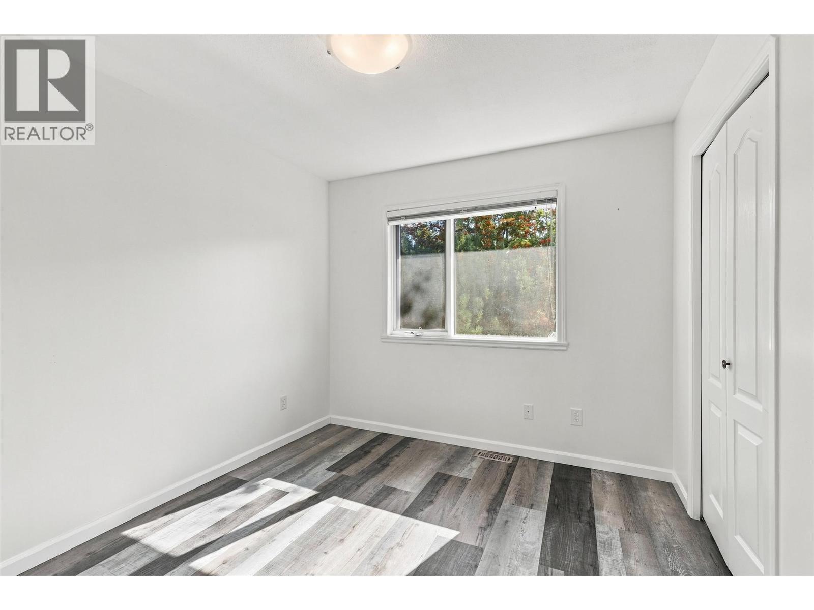 1060 PINE SPRINGS Road - Image 45