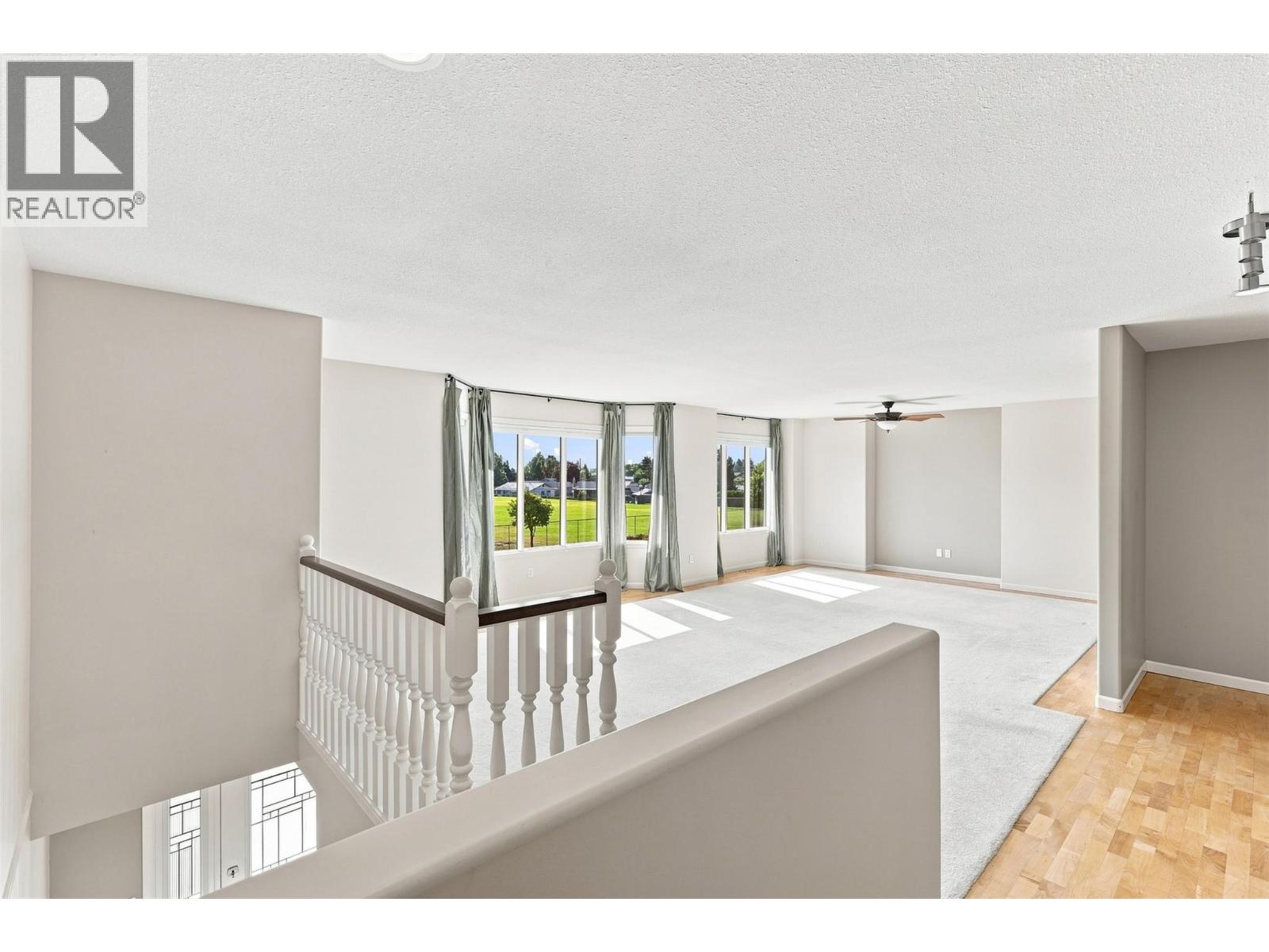 1060 PINE SPRINGS Road - Image 5