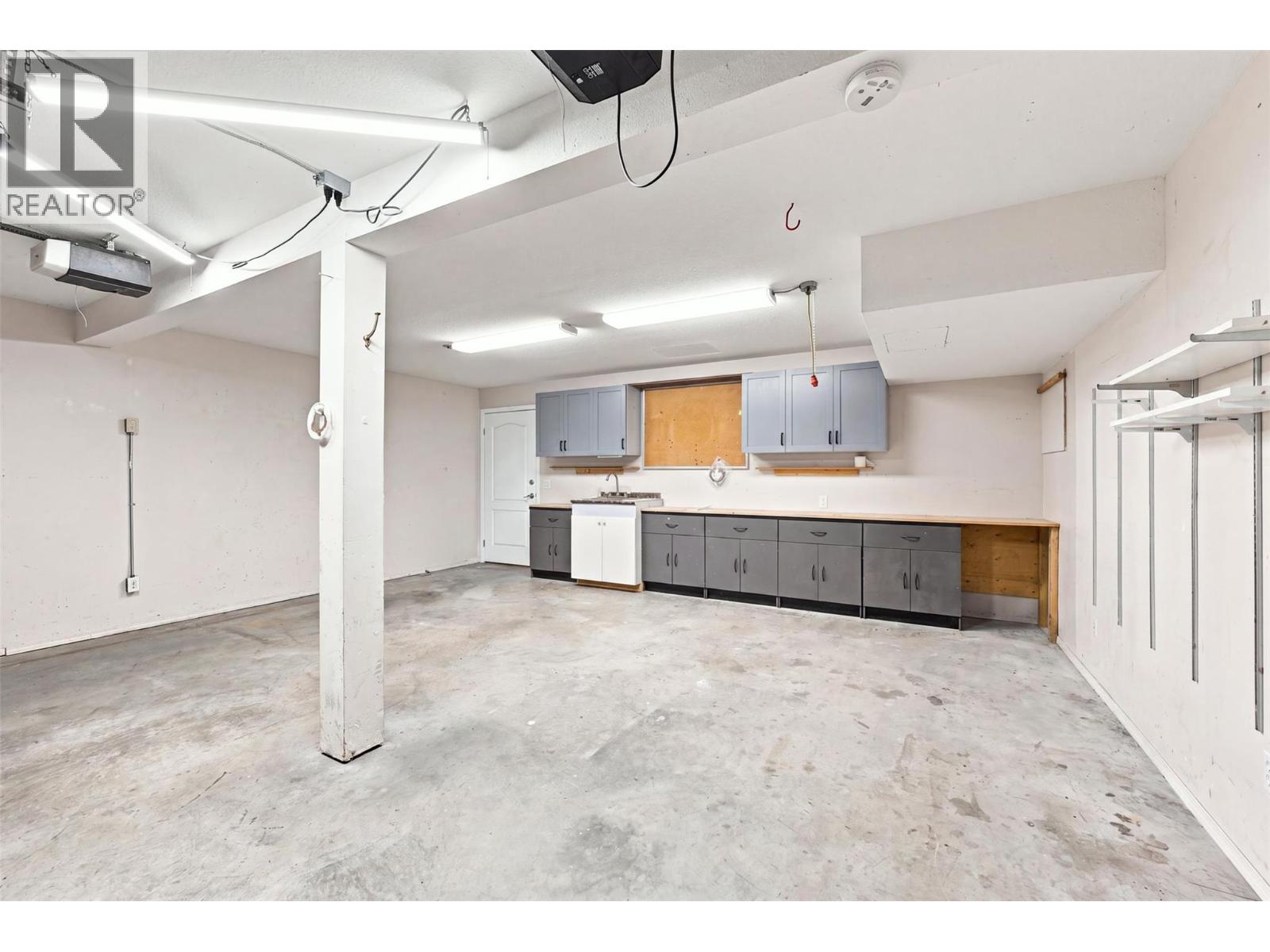 1060 PINE SPRINGS Road - Image 59