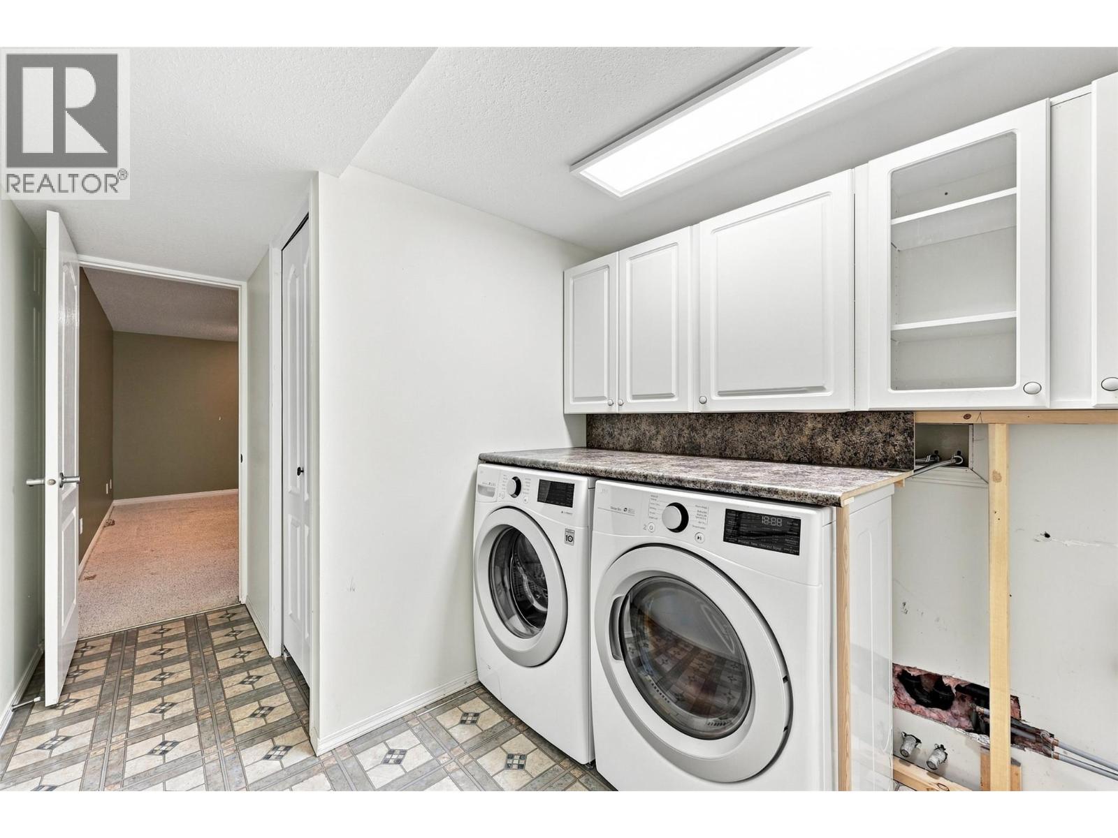 1060 PINE SPRINGS Road - Image 56