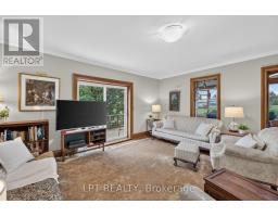 Sunroom - 416476 10th Line S, Blue Mountains, ON N0H1J0 Photo 9