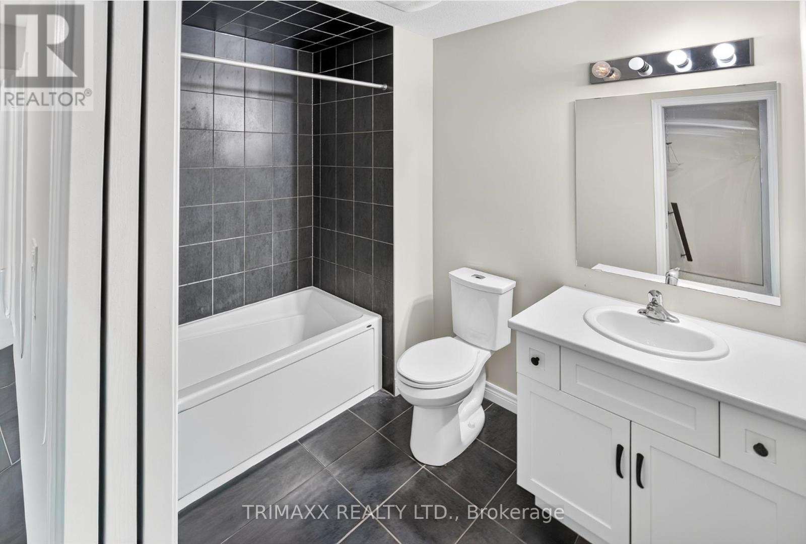 104 TARTAN AVENUE - 29
