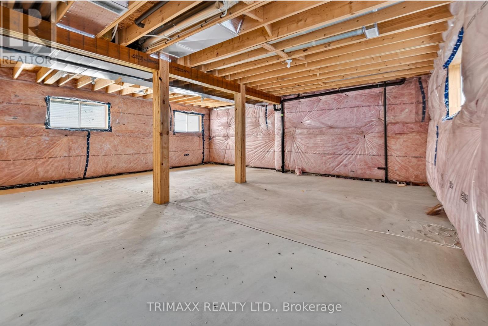 104 TARTAN AVENUE - 36