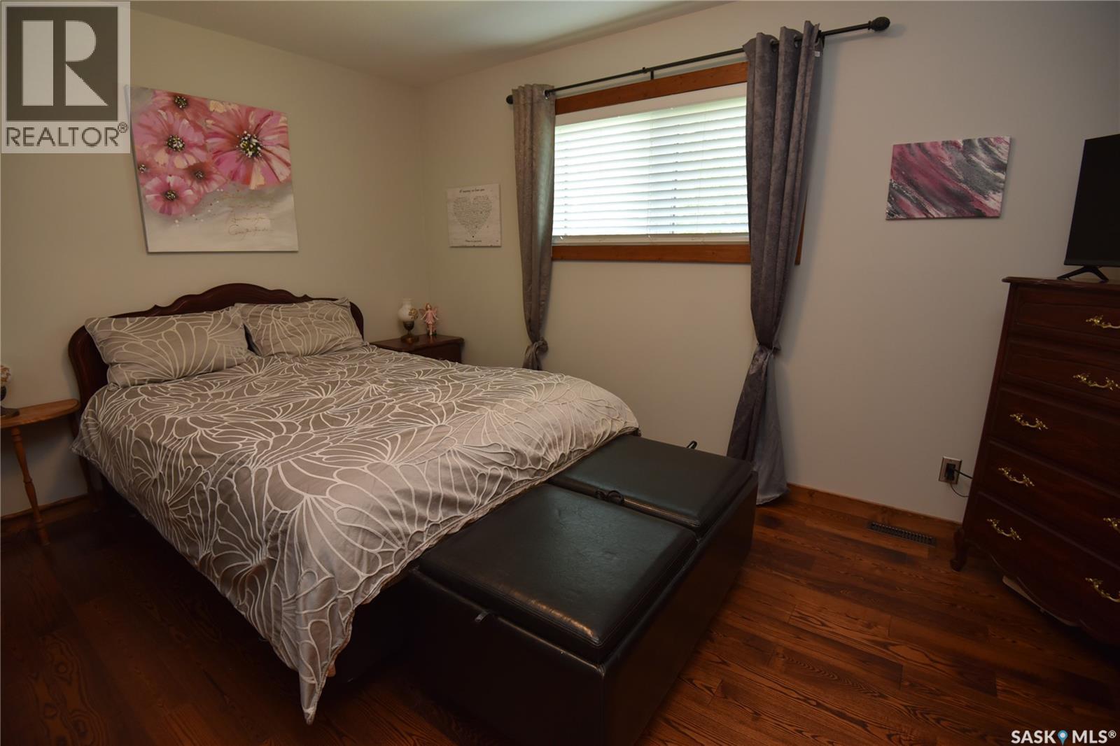 308 Park DRIVE - 27