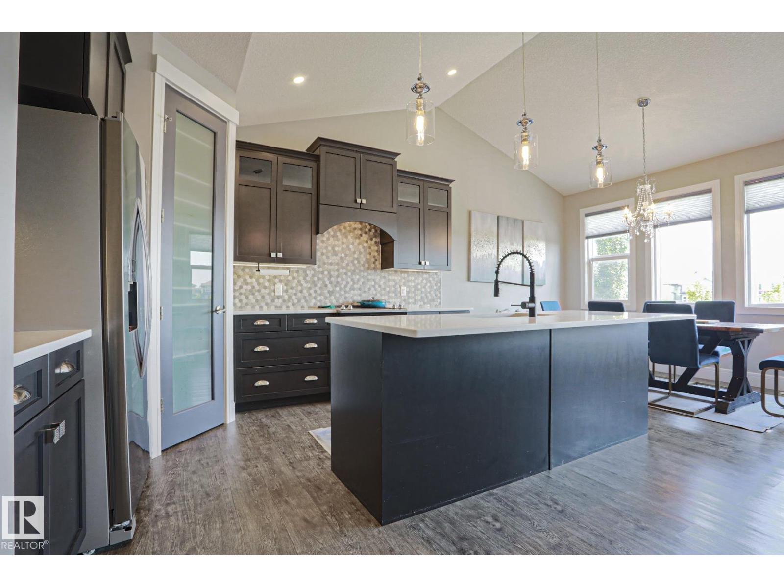 9711 223 ST NW - 11