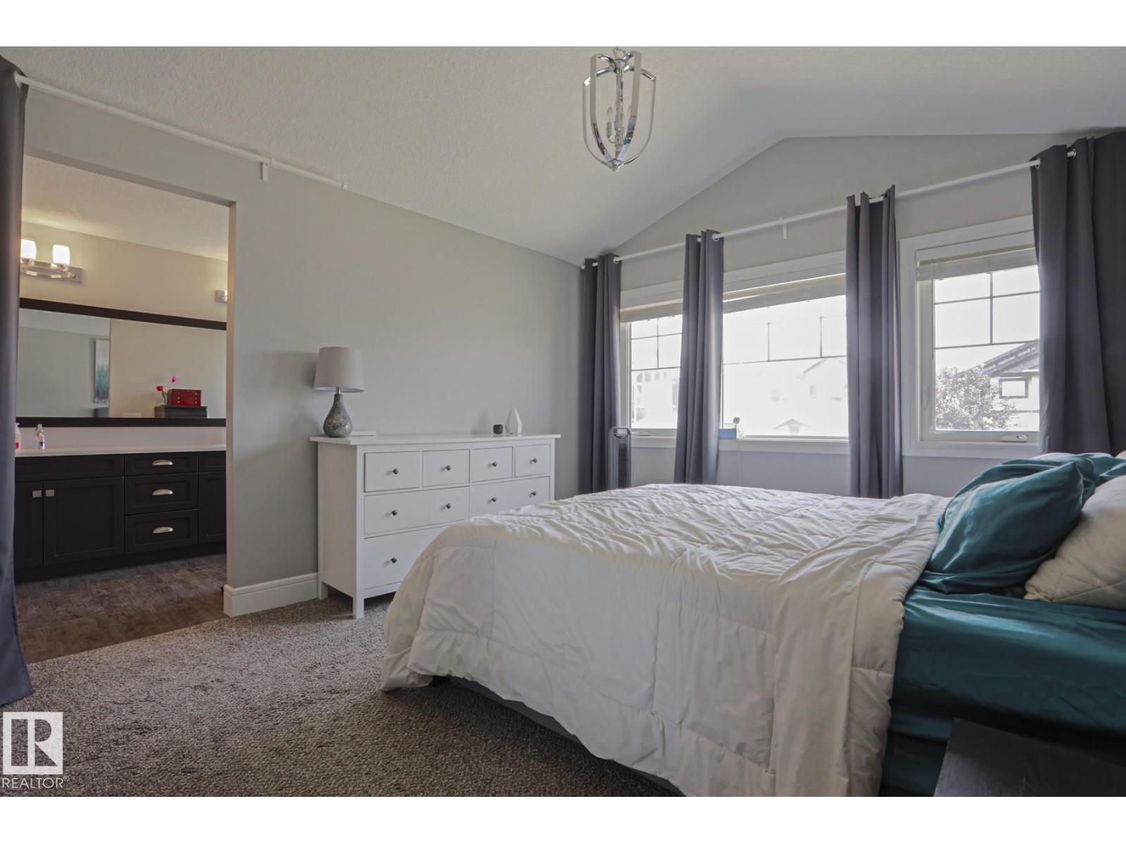 9711 223 ST NW - 27