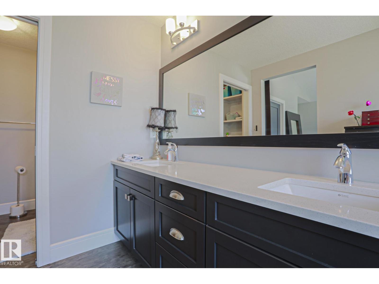9711 223 ST NW - 29
