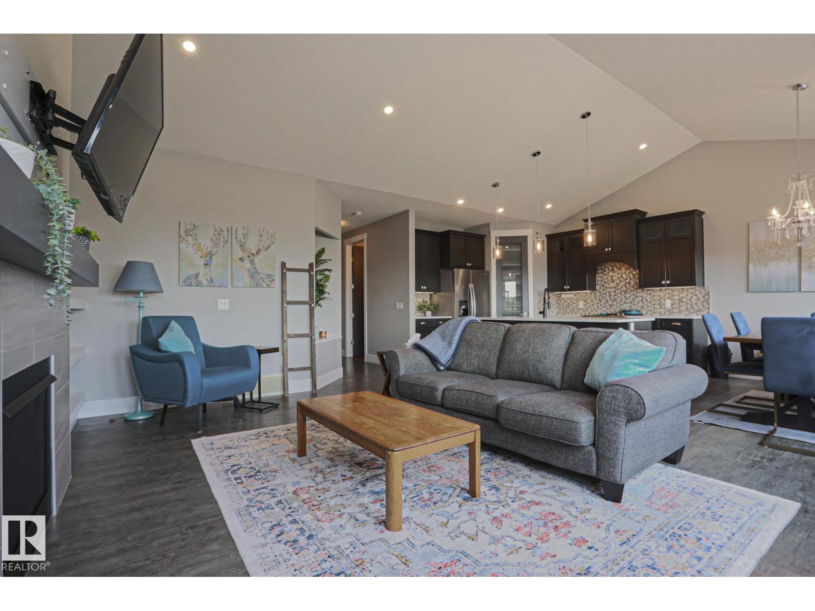 9711 223 ST NW - 3