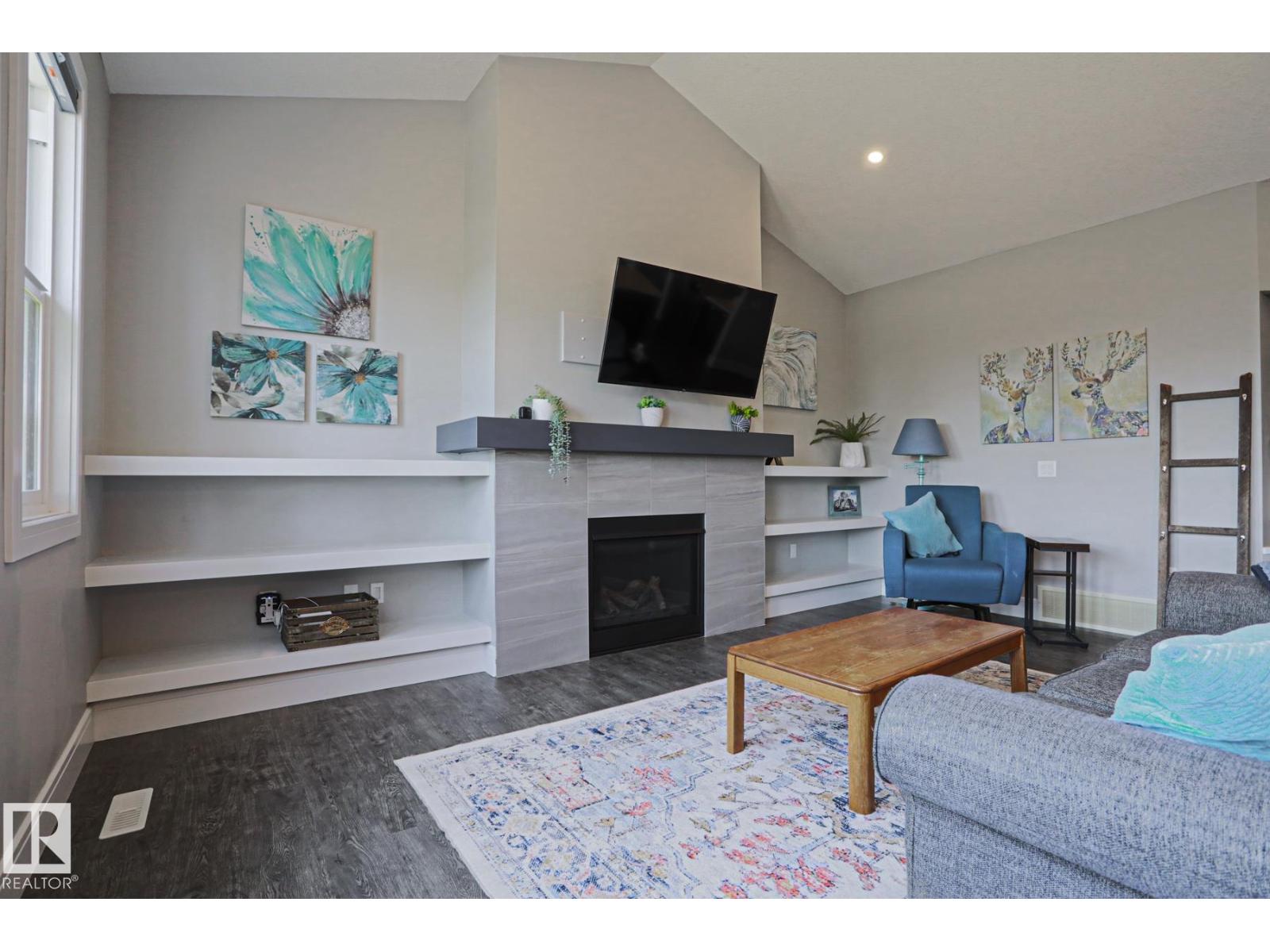 9711 223 ST NW - 4