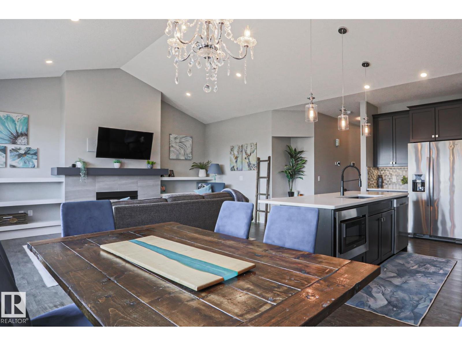 9711 223 ST NW - 9
