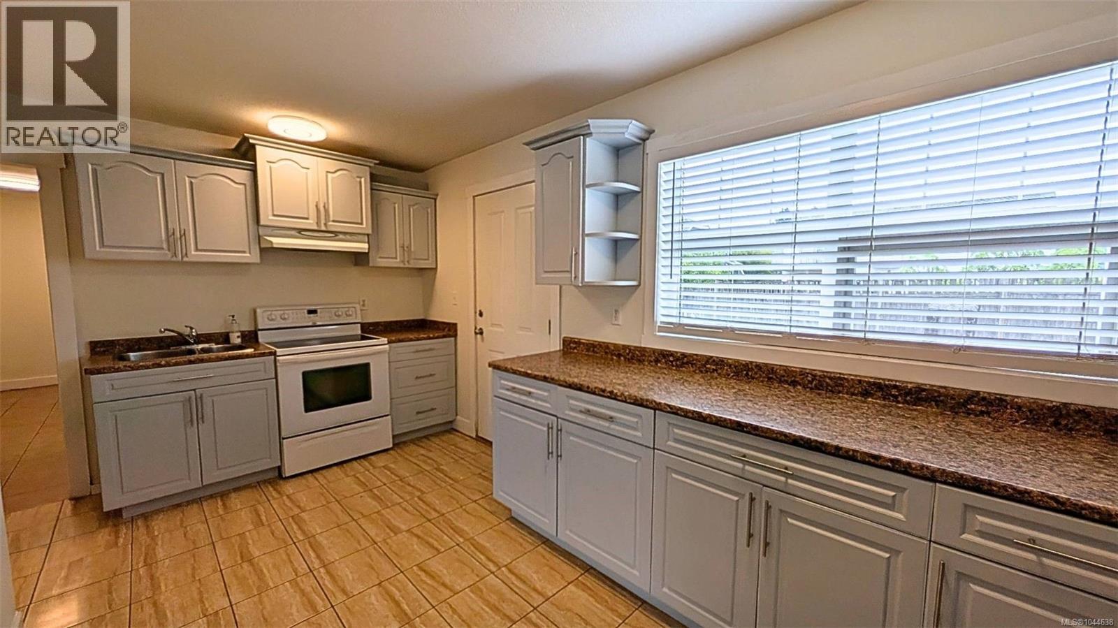 1721 Northfield Rd - Image 12