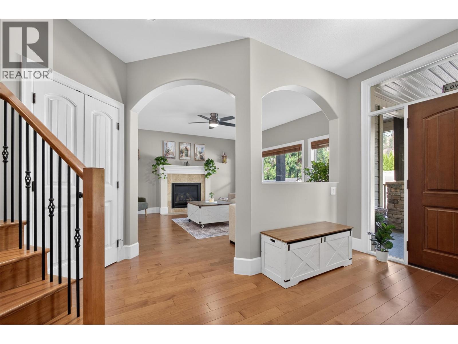 4588 Raymer Road - 6