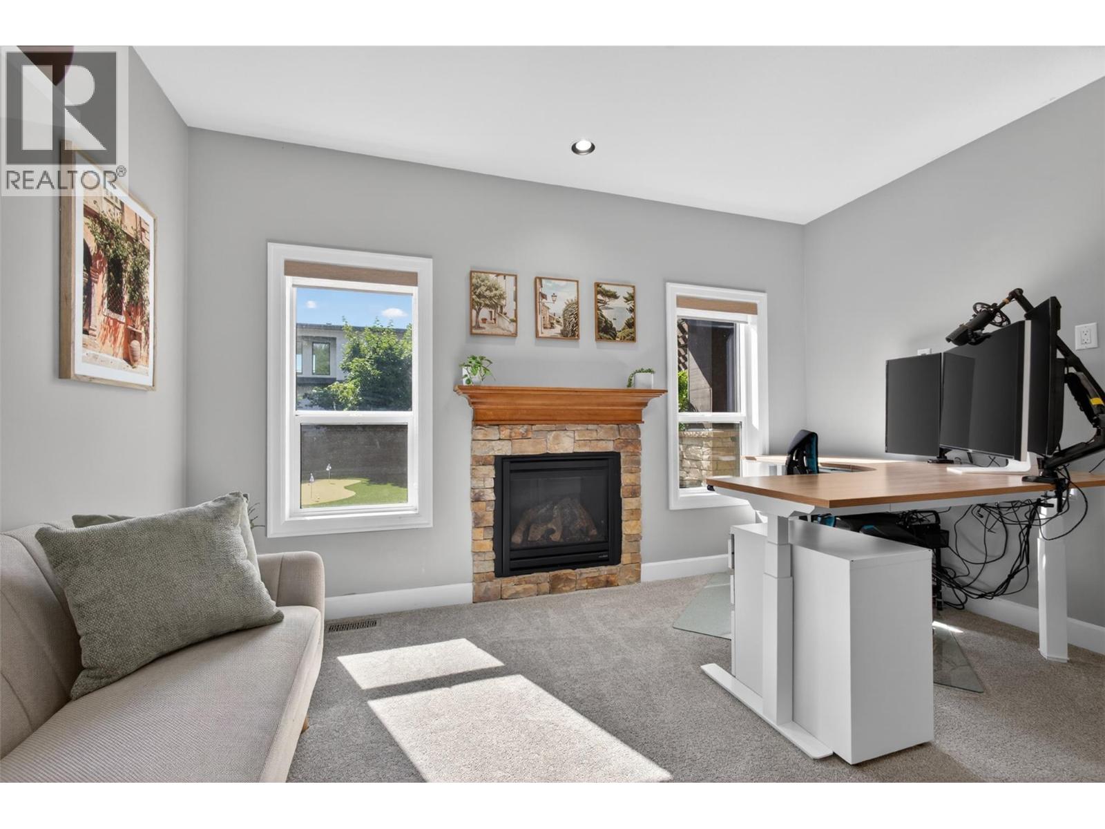 4588 Raymer Road - 16