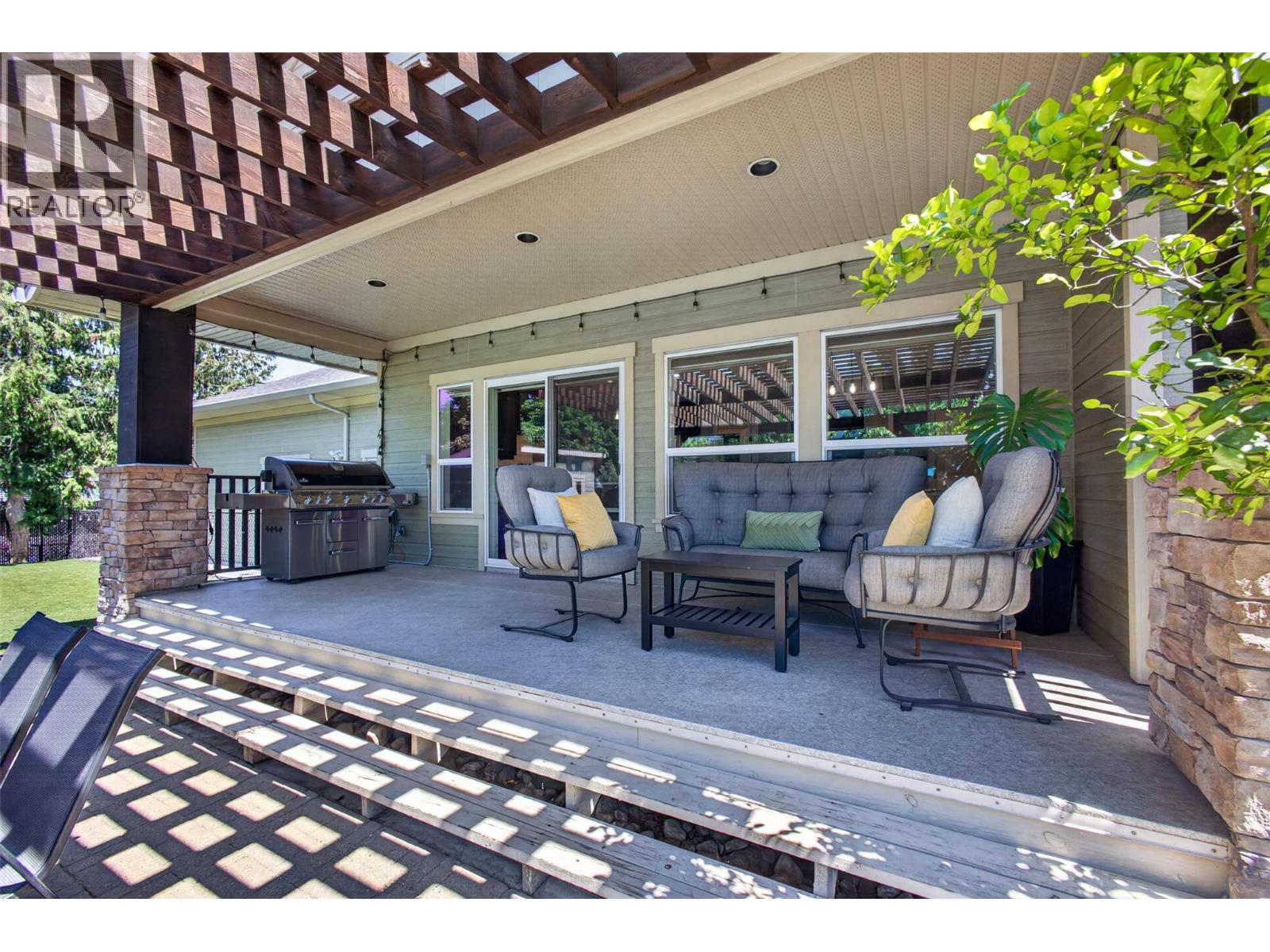 4588 Raymer Road - 46
