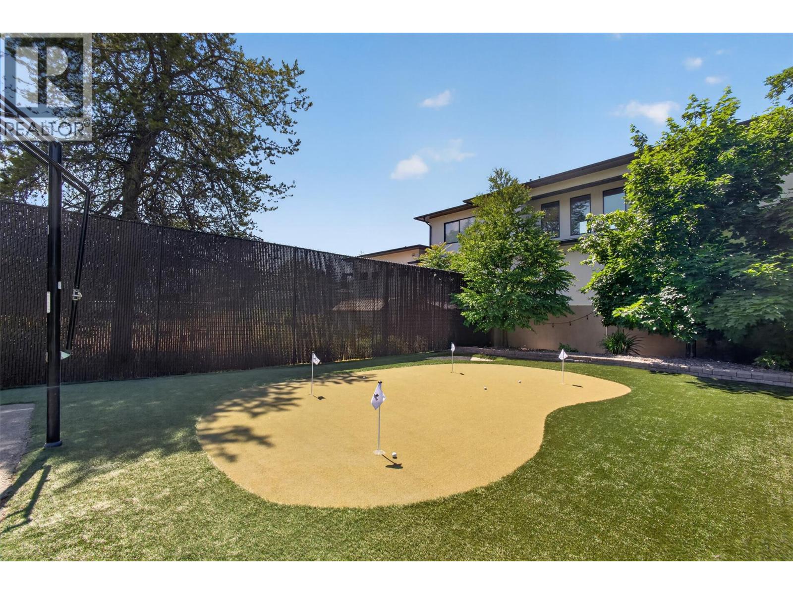 4588 Raymer Road - 35