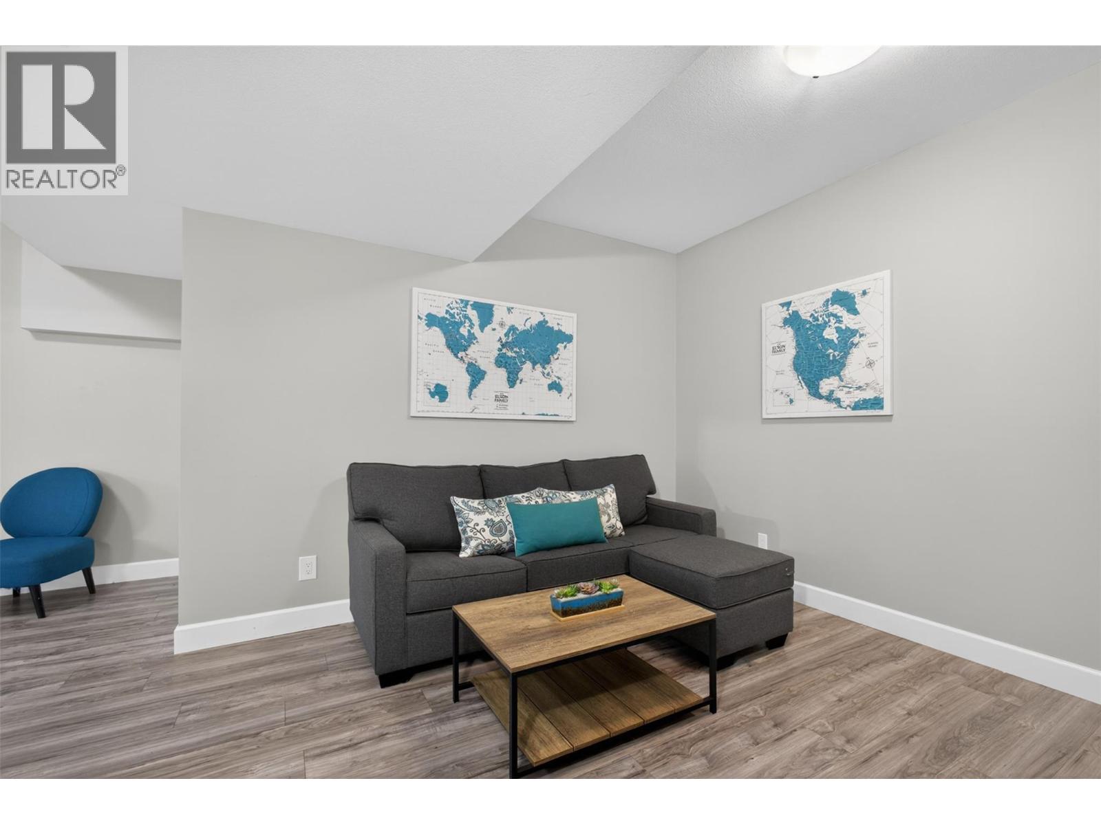 4588 Raymer Road - 55