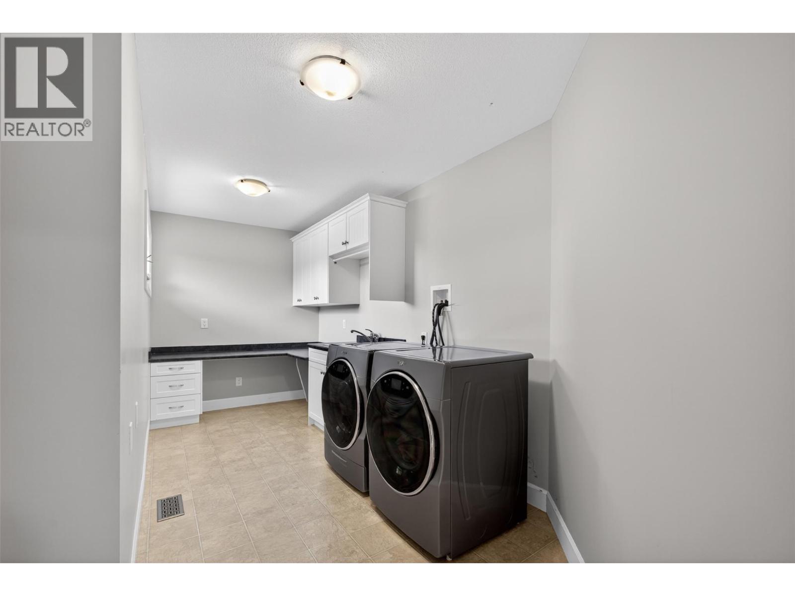 4588 Raymer Road - 73