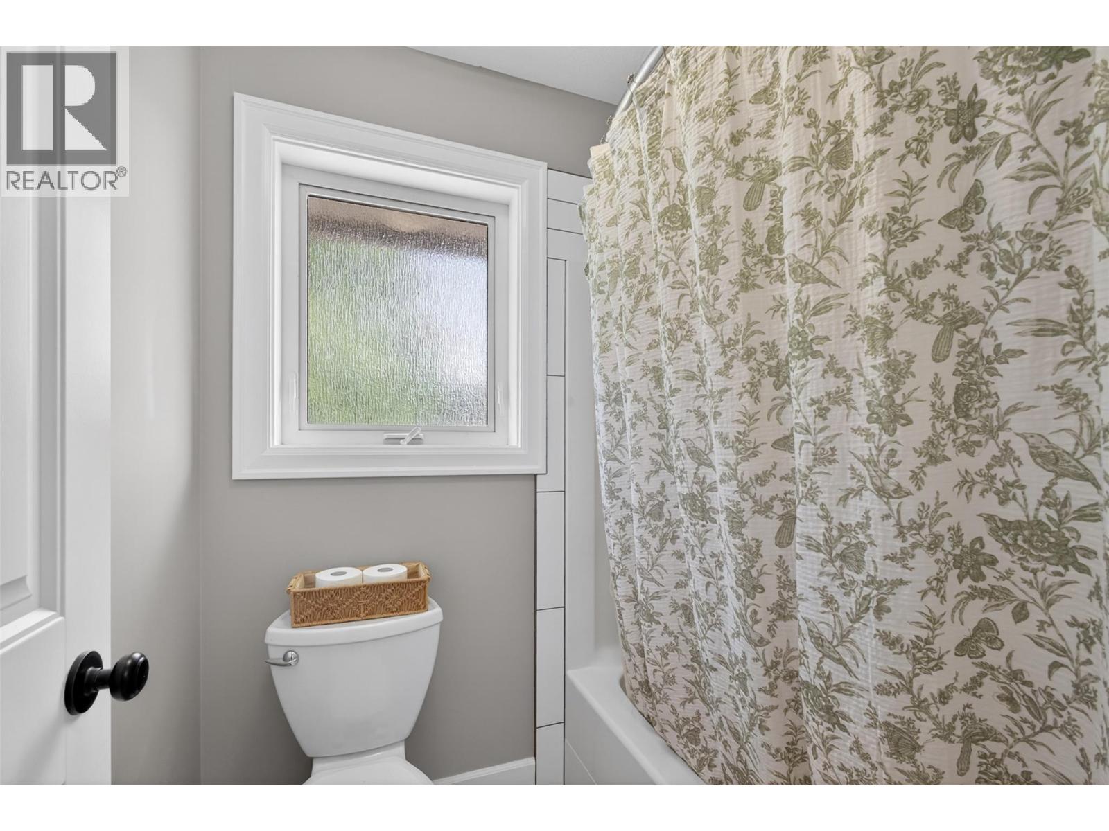 4588 Raymer Road - 72