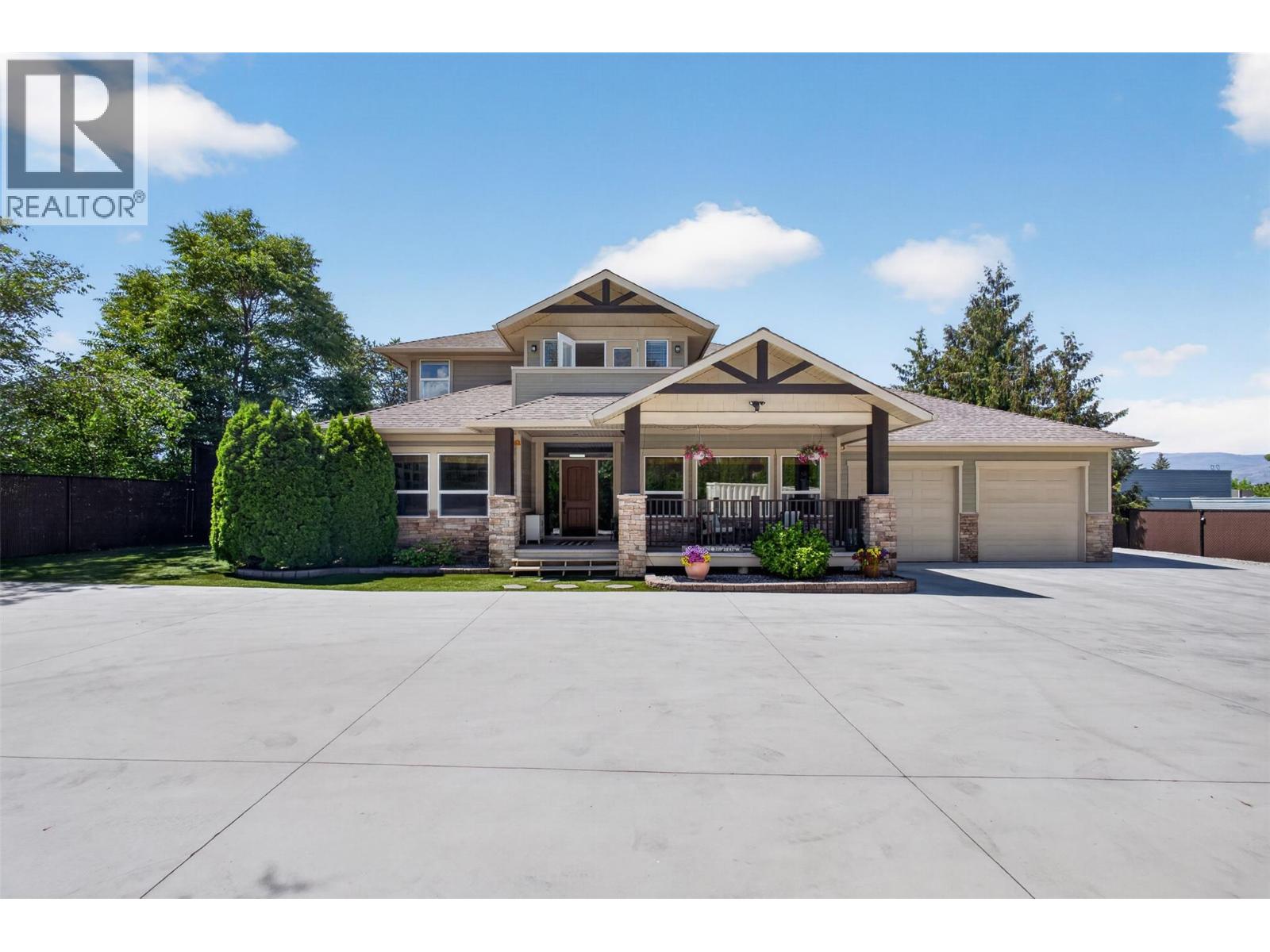 4588 Raymer Road - 92