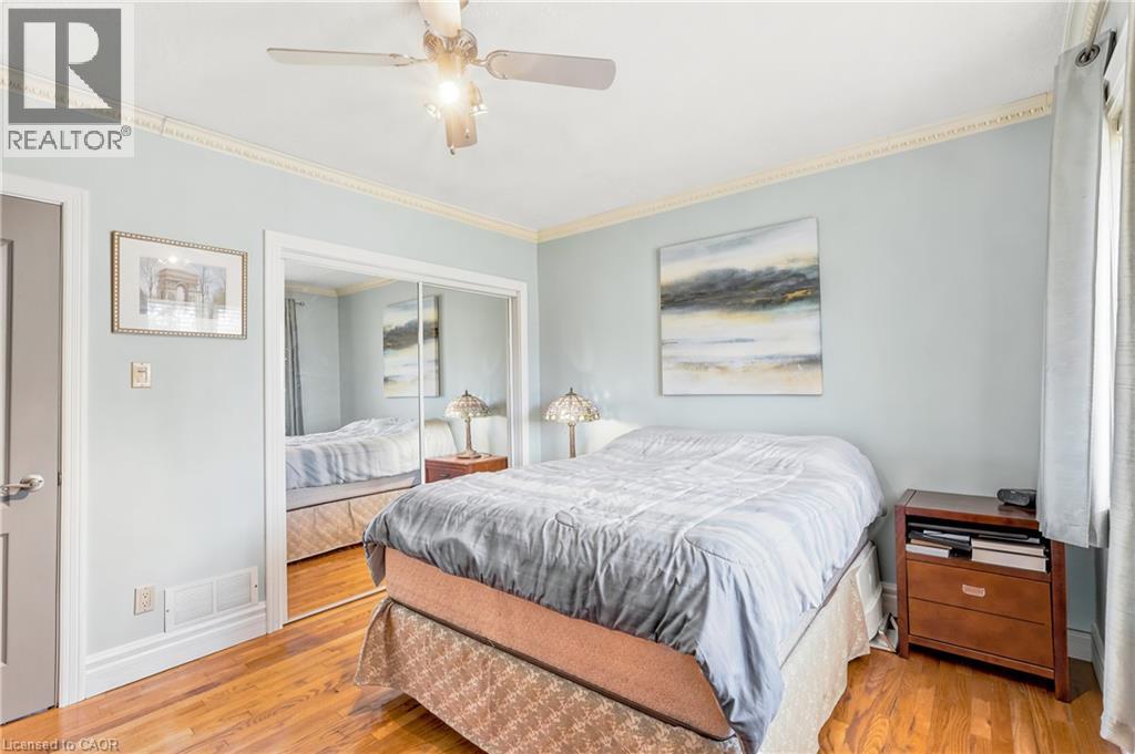 937 PARK Avenue W - 15