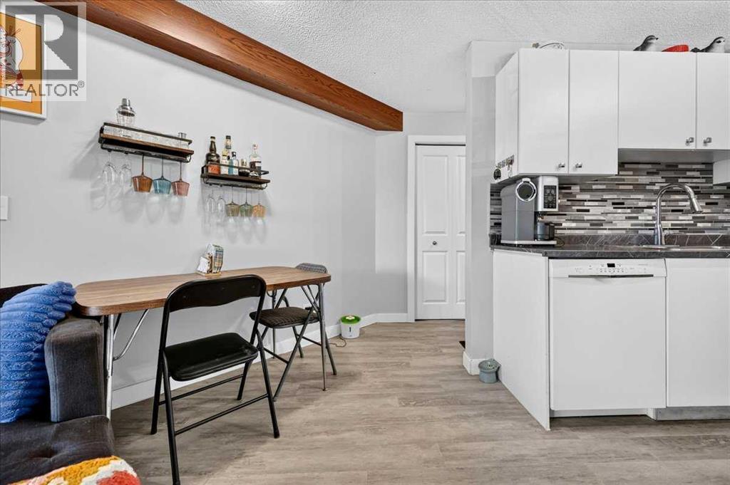 #5308A 604 8 Street SW - Image 9