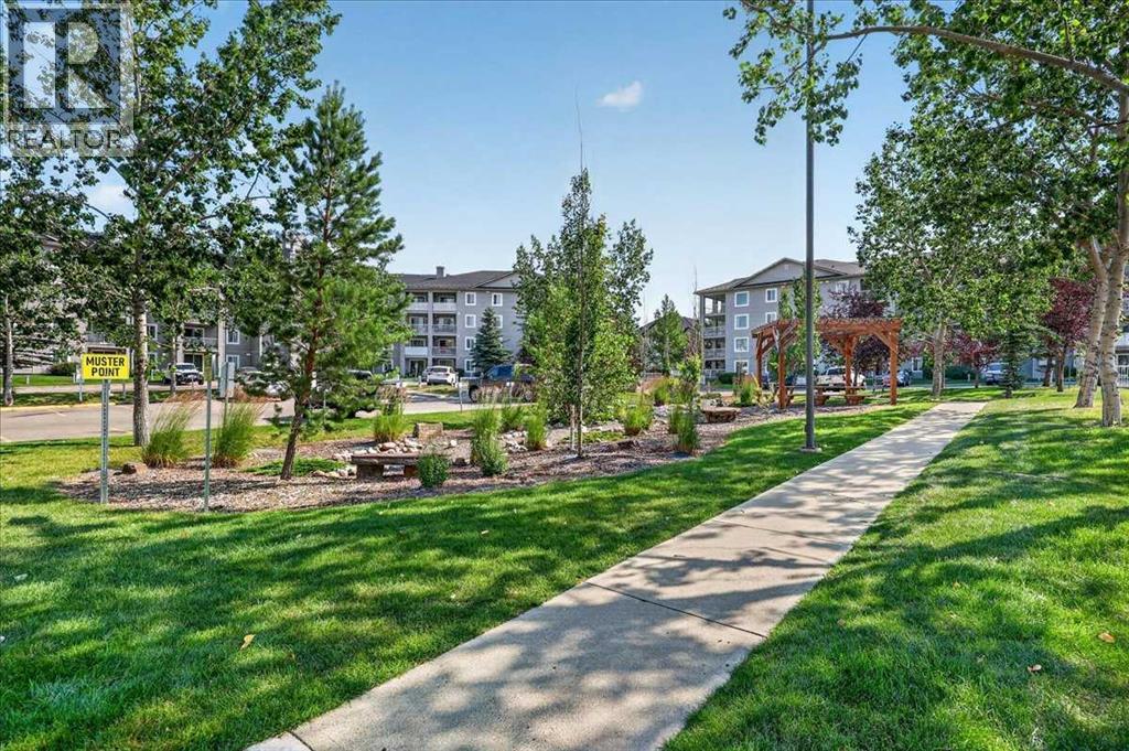 #5308A 604 8 Street SW - 24