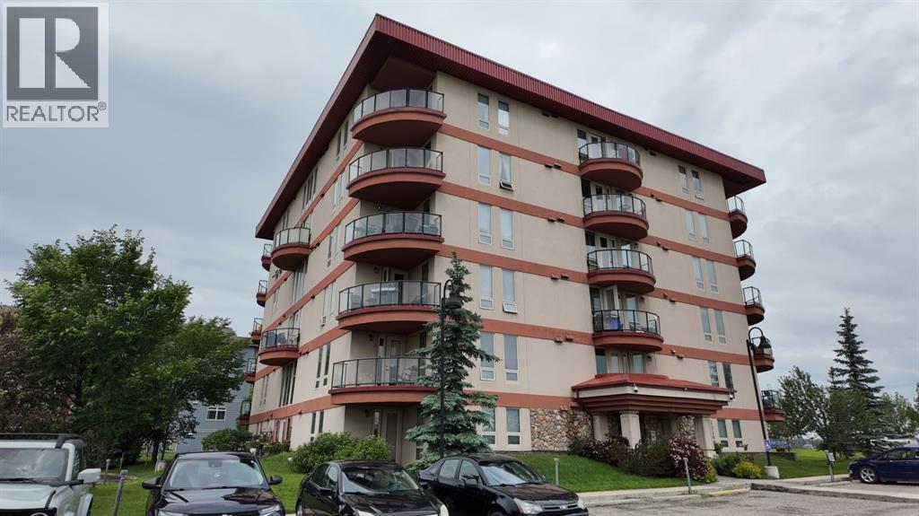 1103, 105 Railway Avenue SW, Luxstone, Airdrie photo 1