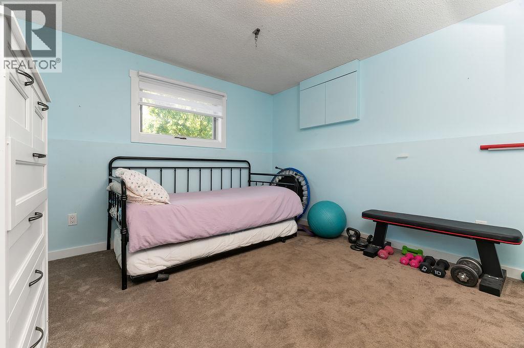 1110 6th Street S - 19