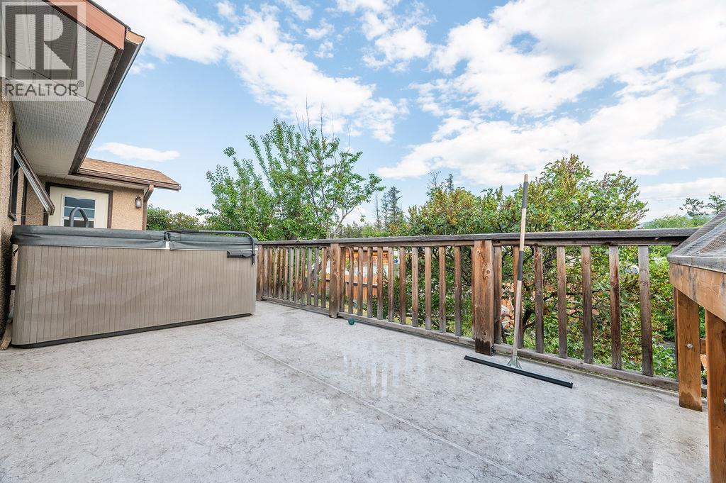 1110 6th Street S - 23